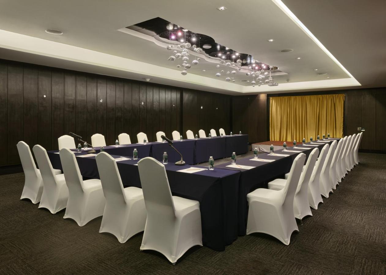 Graph Hotels Bangkok Exterior photo