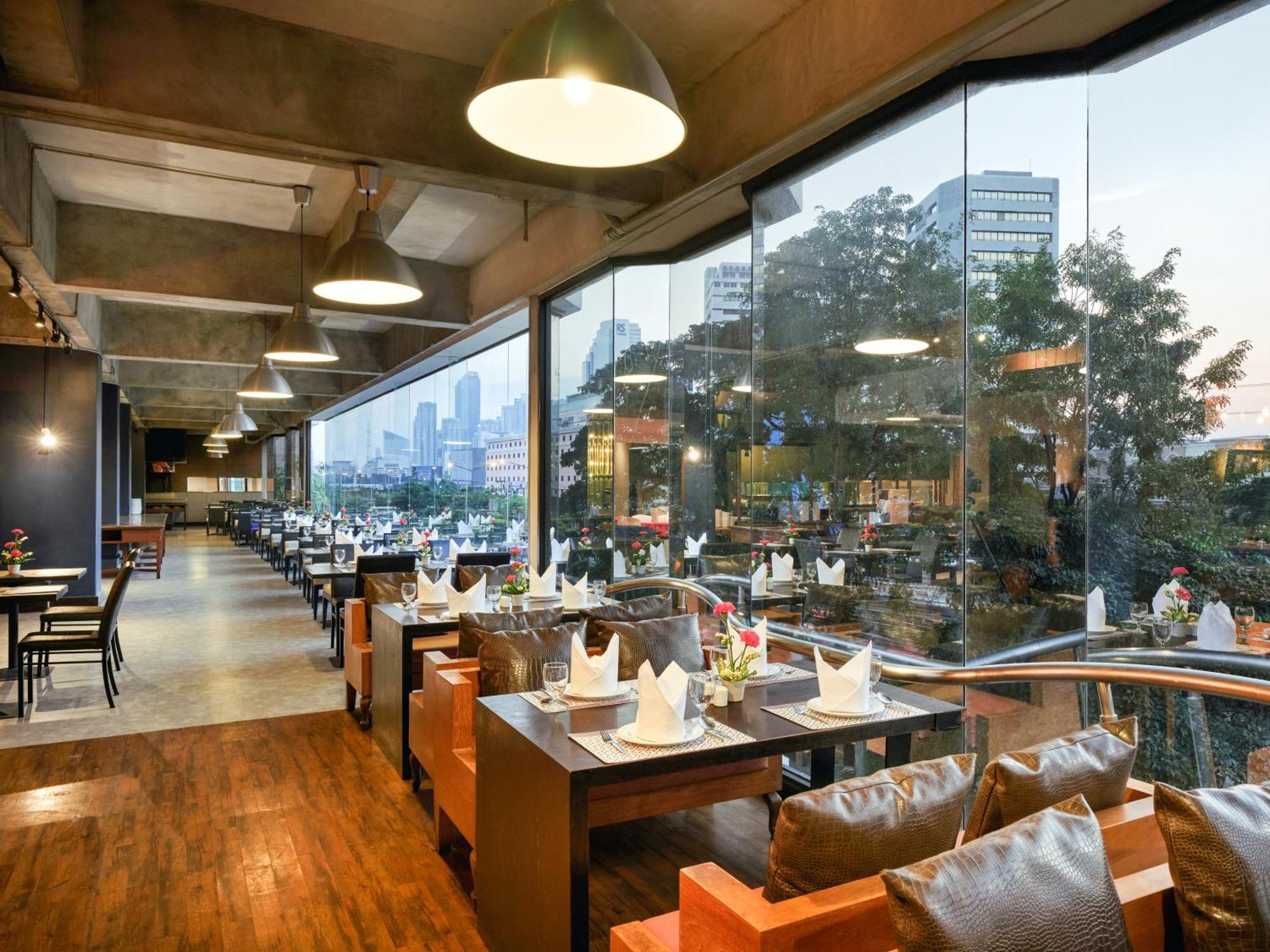 Graph Hotels Bangkok Exterior photo